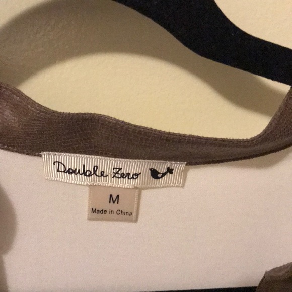 Clothes - Picture 3 of 3